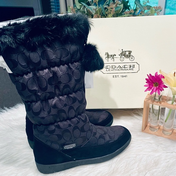 NIB! Coach Theona Snow Boots in Black Signature Lined with Rabbit Fur - Picture 2 of 10